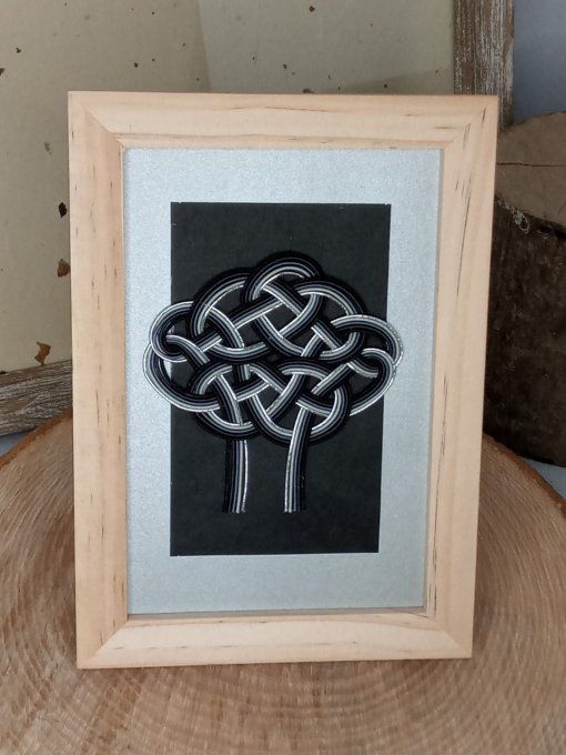 Cadre noeud Mizuhiki sur papier fibre de murier