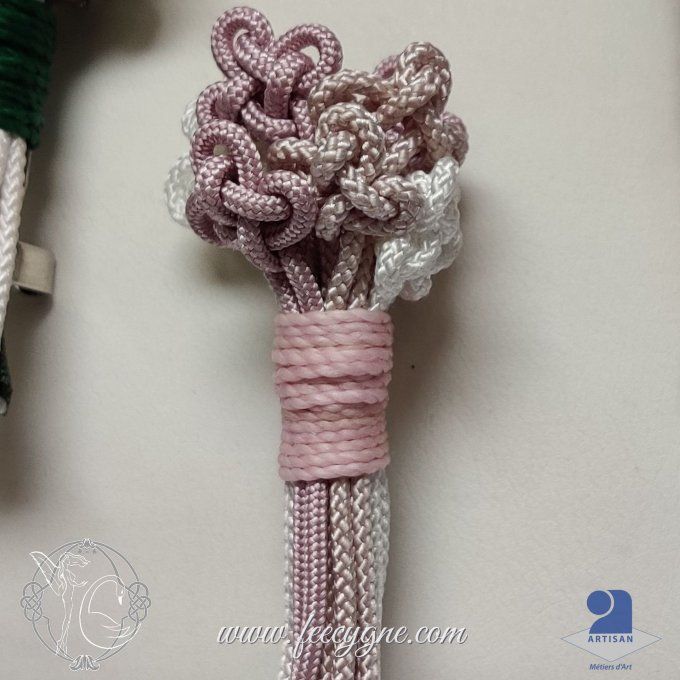 Broche à huit noeuds coréens "gingembre"