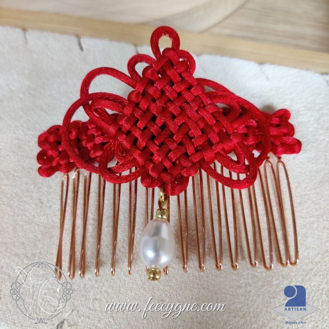 Peigne noeud Pan-Chang et perle en verre nacré