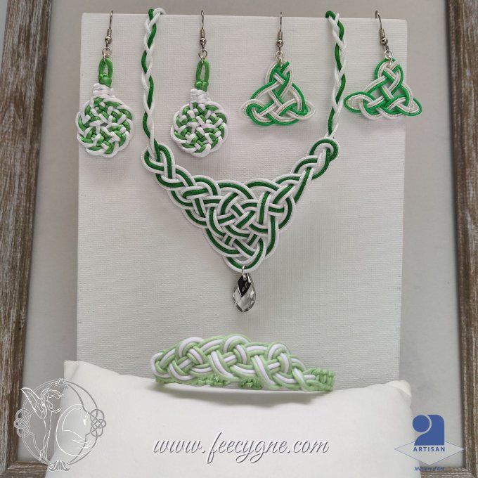 Boucles d'oreilles noeud cercle de vie