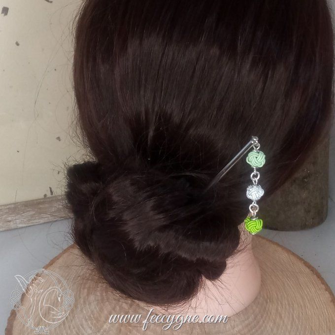 Pic à cheveux avec 3 boules noeud Awaji
